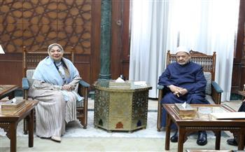 شيخ الأزهر: التعليم يمثل الحصن الحصين في مواجهة الأزمات الأخلاقية والمجتمعية