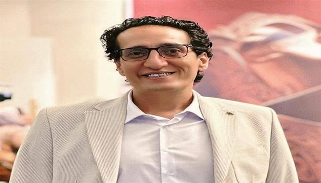 وزيرة الثقافة تجدد الثقة للفنان سامح بسيوني مديرًا لمسرح الطليعة