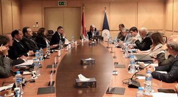 وزير السياحة يعقد اجتماعا موسعا لمناقشة تطوير وتعظيم الاستفادة من منتج السياحة النيلية 