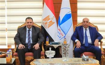 جامعة كفر الشيخ تستقبل محافظ دمياط على هامش مناقشة رسالة ماجستير بكلية الهندسة 