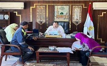 رئيس مدينة سفاجا يعقد اللقاء الدوري للمواطنين للاستماع إلى مطالبهم وحل مشكلاتهم