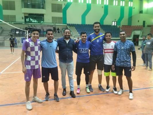 جامعة قنا تواصل فعالياتها الرياضية بدوري الكرة الطائرة لطلاب الكليات 