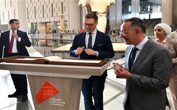  رئيس جمهورية فنلندا يزور المتحف المصري الكبير ومنطقة أهرامات الجيزة