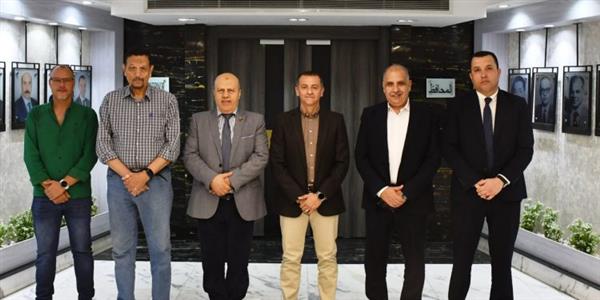 محافظ أسوان يبحث مع وفد الهيئة العامة للنقل النهري سبل التنسيق المشترك ودعم قطاع النقل النهري 