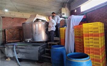 محافظ أسيوط: ضبط 3 أطنان لبن فاسد ومواد خطرة داخل مصنع ألبان غير مرخص بالقوصية