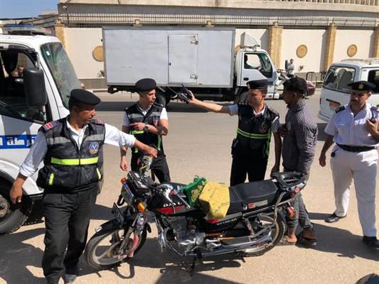 محافظ الدقهلية يكلف بتكثيف حملات حظر التلوث السمعي ومصادرة الدرجات النارية والتكاتك المخالفة 