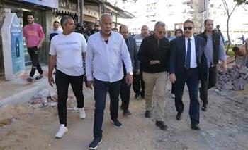 محافظ بورسعيد: حملات مكبرة لإزالة الإشغالات وفرض الانضباط.. وتوفير بدائل حضارية للباعة الجائلين 