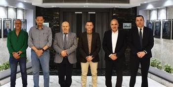 محافظ أسوان يلتقى بوفد الهيئة العامة للنقل النهري لبحث سبل التنسيق المشترك 