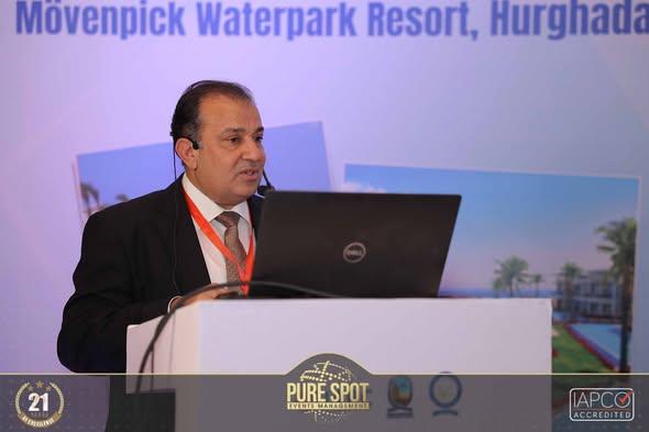 حوار مفتوح بين رئيس جامعة قنا وممثلي الاتحادات الطلابية بالكليات لتعزيز الأنشطة والمبادرات داخل الحرم الجامعي 