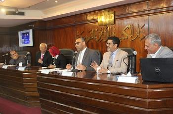 دار الكتب والوثائق وكلية دار العلوم تحتفيان باليوم العالمي للكتاب عبر استعراض درر التراث المخطوط