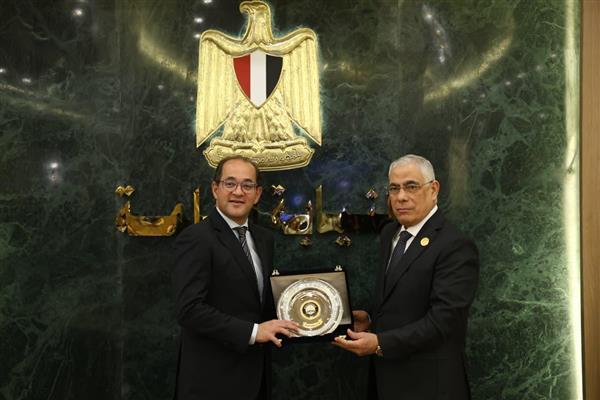 وزير المالية: "سك العملة" تسلمت 1218 كيلو جراما من الفضة لإعادة إنتاجها في إصدارات تذكارية 