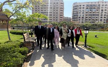 سفيرة النوايا الحسنة لـ «موئل الأمم المتحدة» تزور سوق العتبة