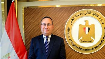 سفير اليونان ووزير التعليم العالي في افتتاح معرض "20 عاما من حفائر الشلالات" بمكتبة الإسكندرية