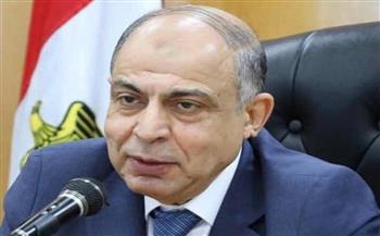 محافظ المنيا: منح تصريح مؤقت لأصحاب المحال العامة والأنشطة التجارية الراغبين في التقديم على منظومة التراخيص
