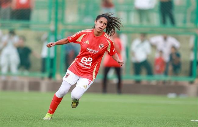 الكرة النسائية: الأهلي يفوز على إنبي بثنائية ويطارد مسار في الدوري الممتاز 