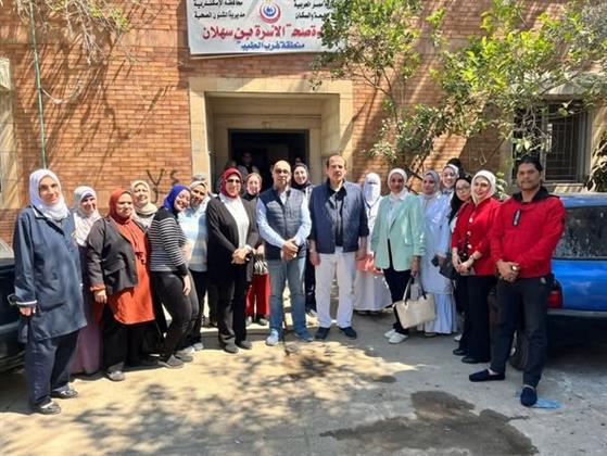 نائب وزير الصحة يوجه بصرف مكافآت تشجيعية لأطقم طبية متميزة بمستشفيات بالإسكندرية