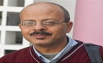 وفاة الشاعر والناقد أشرف البولاقي 