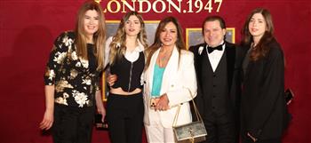 نجوم الفن يحتفلون بالعرض الأول لمسرحية «Friday» 