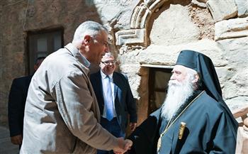 محافظ جنوب سيناء من دير سانت كاترين: لا مساس بنمط الحياة الرهبانية وقدسية الدير 