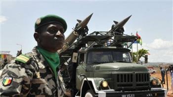 جيش مالي: "مجموعات إرهابية" استهدفت ثكنات ونقاطًا حيوية في العاصمة ومدن الداخل 