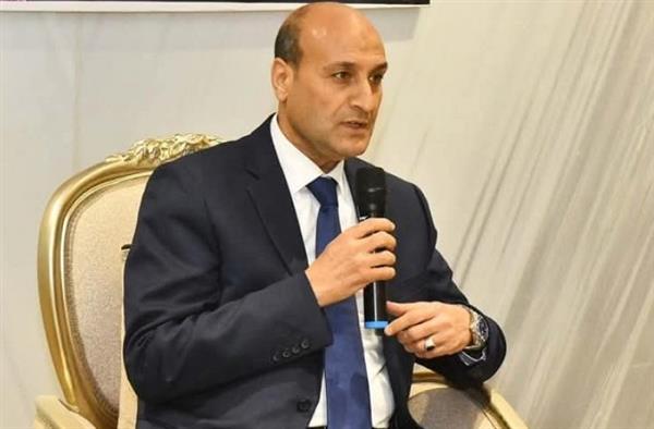 محافظ أسيوط يضع حجر الأساس لتطوير مجمع مواقف نزلة عبد اللاه بحي شرق والمنطقة المحيطة 