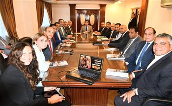 وزير الرياضة يجتمع بمجلس اتحاد التجديف لاستعراض الرؤية المستقبلية 