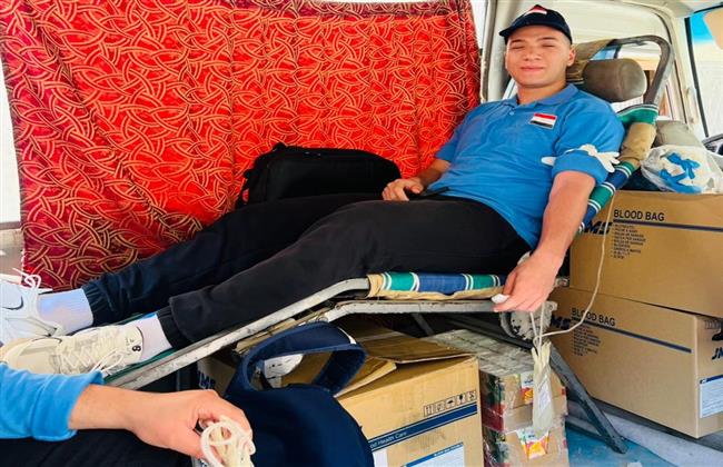 جامعة القاهرة تنظم حملة للتبرع بالدم بالتعاون مع قوات الدفاع الشعبي والعسكري