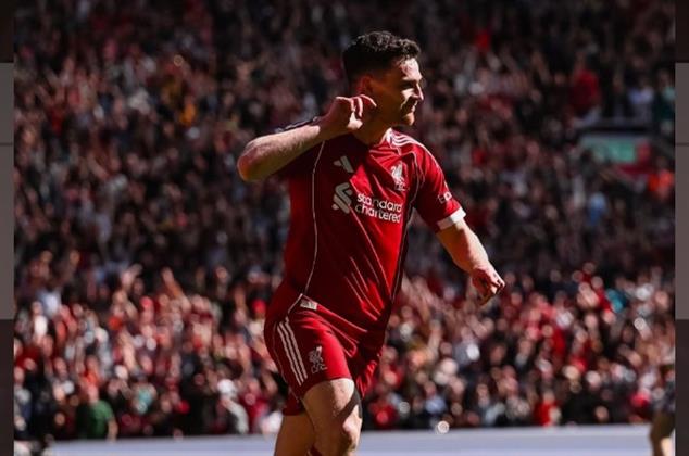 الدوري الإنجليزي.. إصابة محمد صلاح في لقاء ليفربول أمام كريستال بالاس