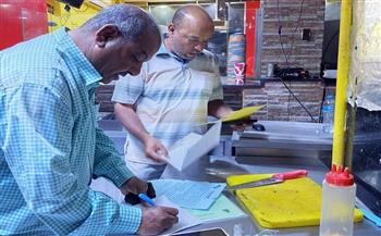 حملة مسائية مكثفة للتفتيش والرقابة على المحلات والمطاعم بمدينة سفاجا