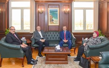 محافظ الإسكندرية يبحث تعزيز التعاون الثقافي مع مؤسسة دار المعارف