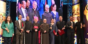 تكريم أعمال درامية متميزة و فقرة غنائية مبهجة بافتتاح الكاثوليكي للسينما