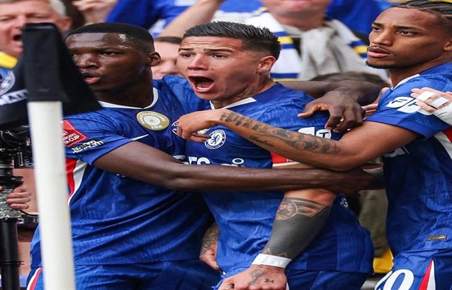 كأس إنجلترا.. تشيلسي يهزم ليدز يونايتد ويتأهل لمواجهة السيتي في النهائي