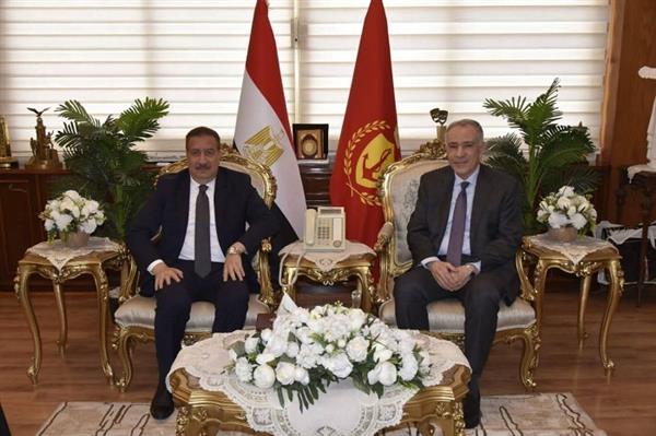 محافظ بورسعيد يستقبل رئيس جمعية مستثمري بورسعيد لبحث سبل دعم الاستثمار 