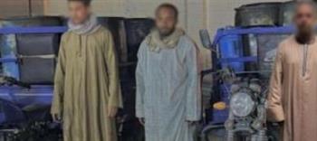 القبض على متهمين بتجميع وبيع 1.5 طن سولار في السوق السوداء بأسوان