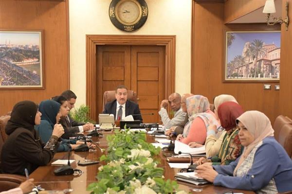 محافظ بورسعيد يوجه بسرعة العمل على إنهاء عدد من المشروعات الجاري تنفيذها بالمحافظة 