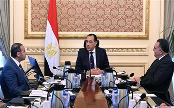 رئيس الوزراء يوجه بالإسراع في الانتهاء من مشروعات القوانين الخاصة بتنظيم سوق المال المصرية