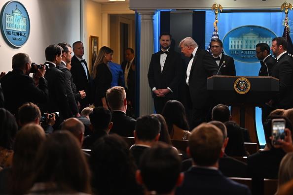 إسبانيا وإيطاليا تدينان حادث إطلاق النار خلال حفل عشاء مراسلي البيت الأبيض