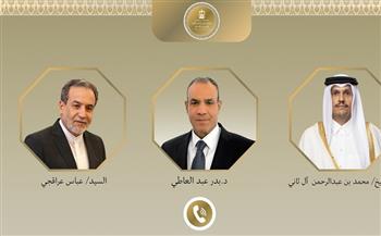 وزير الخارجية يبحث مع رئيس وزراء قطر ووزير خارجية إيران جهود التهدئة الإقليمية