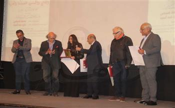تكريم محمد صبحي وكمال الشناوي وسلوى خطاب وطارق الشناوي في مهرجان جمعية الفيلم الـ52 ( صور )