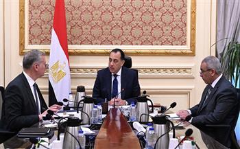 رئيس الوزراء يلتقي وزير البترول والثروة المعدنية لمتابعة عدد من ملفات العمل
