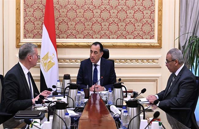 رئيس الوزراء يلتقي وزير البترول والثروة المعدنية لمتابعة عدد من ملفات العمل