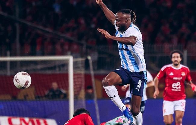 الدوري الممتاز.. بيراميدز يتقدم على الأهلي بهدف فيستون ماييلي 