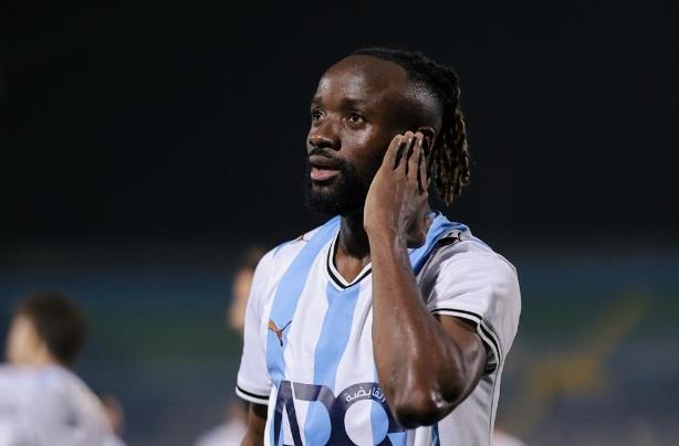 الدوري الممتاز.. بيراميدز يتقدم على الأهلي بهدف فيستون ماييلي 