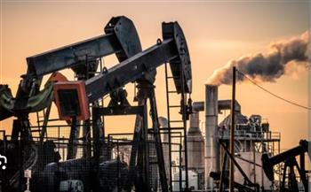 رويترز: أسعار النفط تقفز بأكثر من 2% بعد تعثر محادثات السلام بين أمريكا وإيران