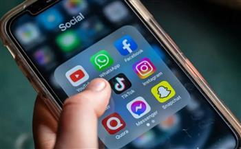 دولة تمنع الأطفال من استعمال مواقع التواصل وربوتات الدردشة