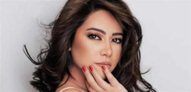 شيرين تتصدر التريند بعد عودتها بالحضن شوك