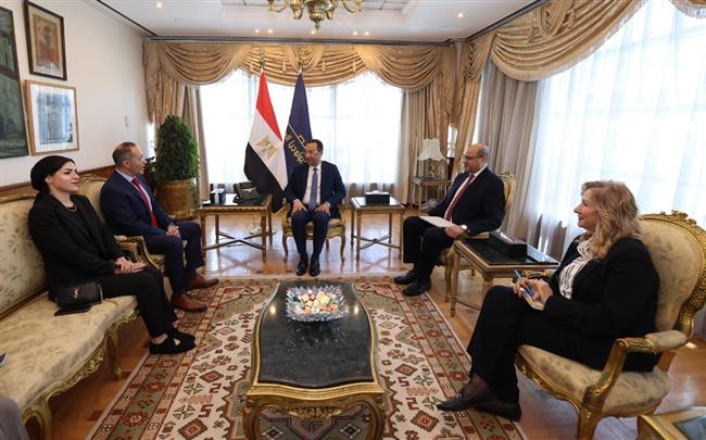 "هندي" ومدير شركة Intel  يبحثان تعزيز بناء القدرات الرقمية و تعاون موسّع في الذكاء الاصطناعي والأمن السيبراني