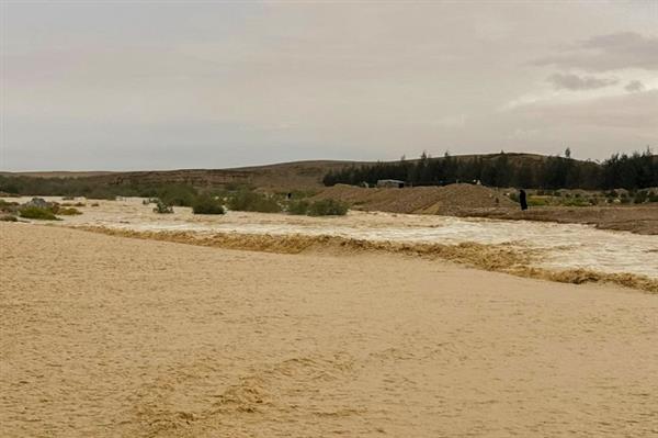 وزير الري يتابع موقف السيول التي تعرضت لها محافظة شمال سيناء اليوم 