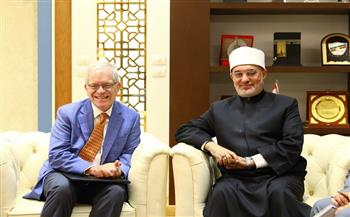 مفتي الجمهورية يبحث مع القائم بأعمال السفارة الأمريكية بالقاهرة سبل تعزيز التعاون المشترك