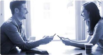 هل الصداقة بين الرجل والمرأة جائزة شرعًا؟.. أمينة الفتوى توضح 